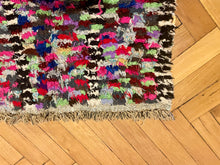Laden Sie das Bild in den Galerie-Viewer, Berberteppich Boucherouite „Afra“